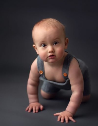 Baby crawling photography in Ripon