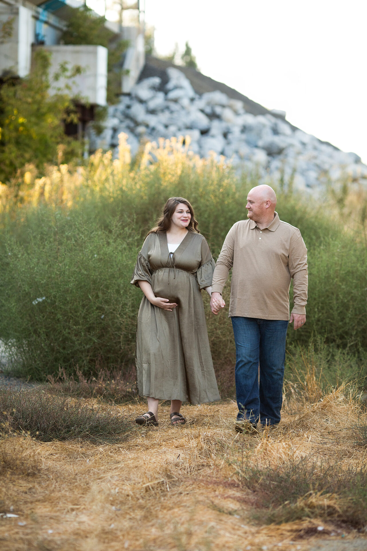 Outdoor maternity photography session in Roseville California field during sunset
