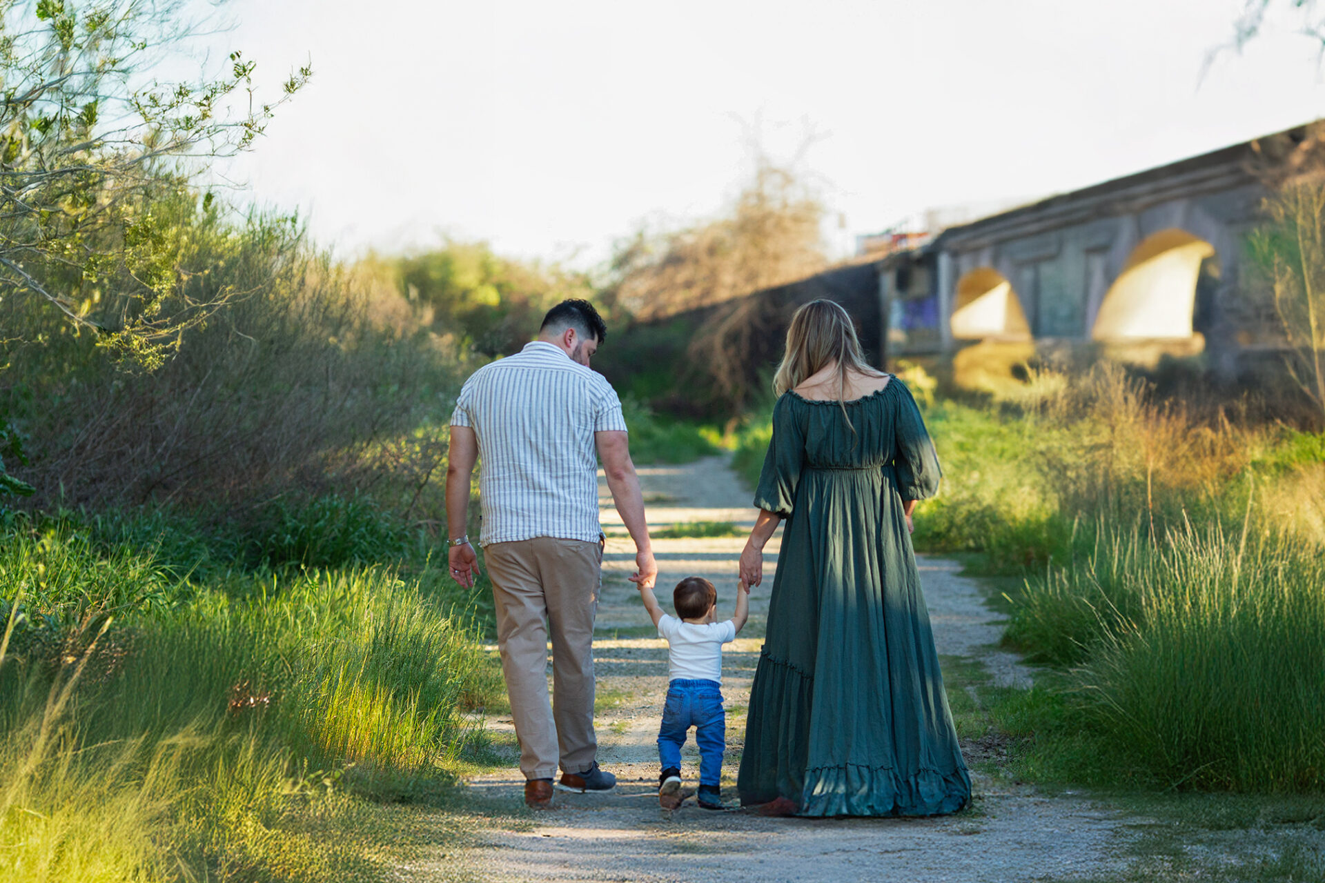roseville maternity session outdoor family pregnancy photos