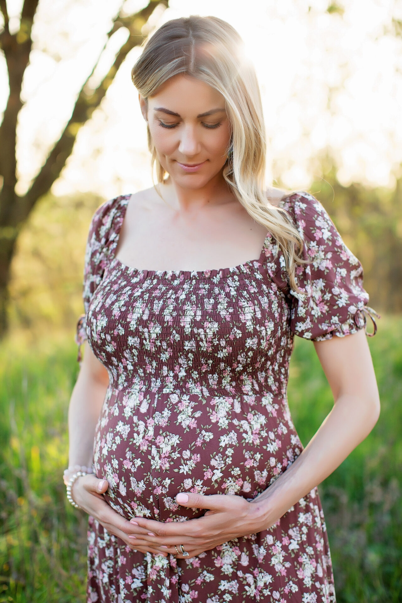 Earth tone color palette maternity outfits Sacramento