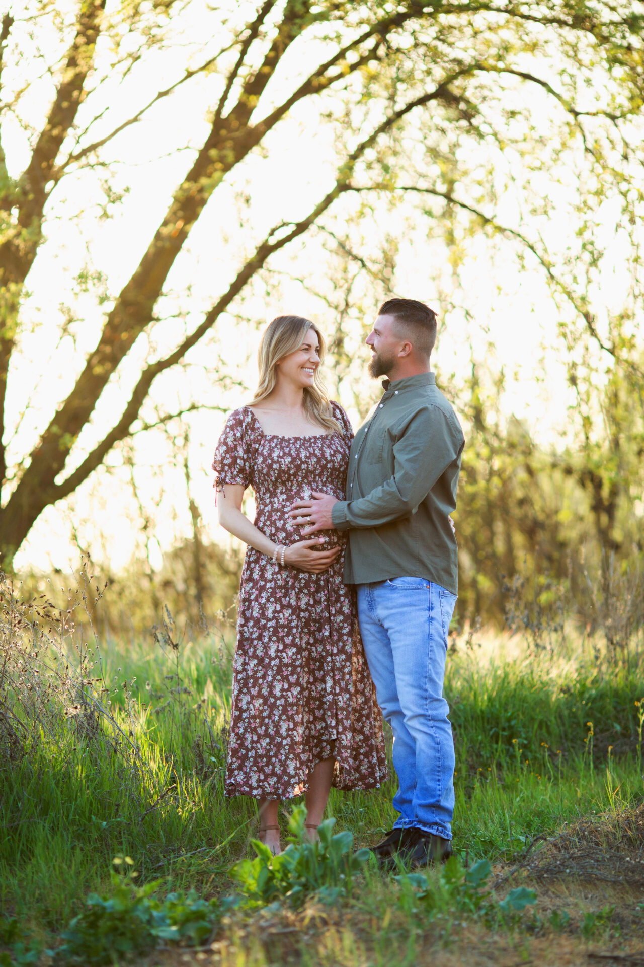 Couple outfit coordination for maternity photos Sacramento